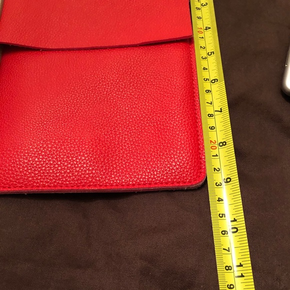 CASE - Picture 6 of 14